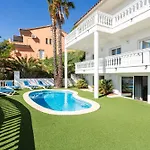 Blanca Amazing Views 滨海略雷特